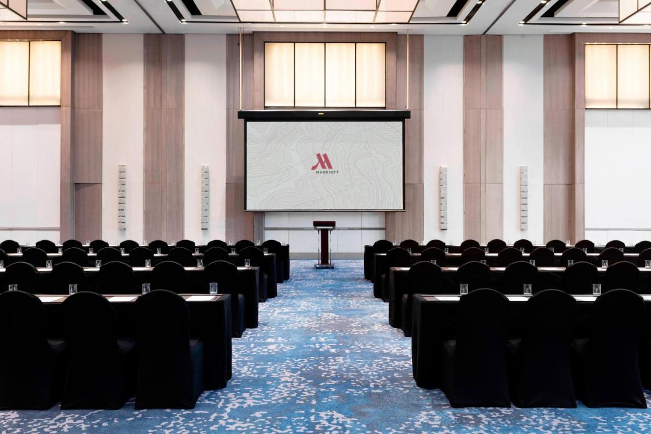 Clark Marriott Hotel Mabalacat Esterno foto