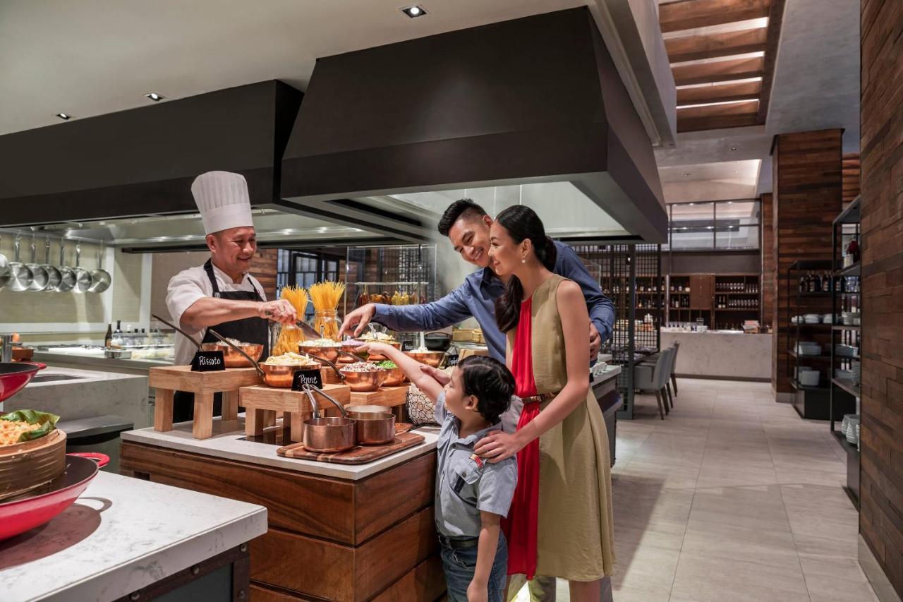 Clark Marriott Hotel Mabalacat Esterno foto