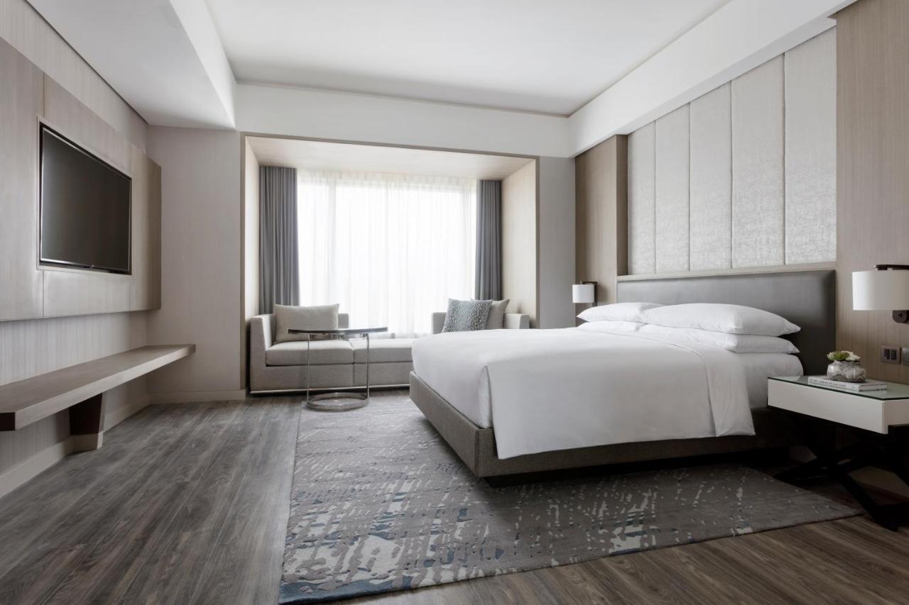 Clark Marriott Hotel Mabalacat Esterno foto
